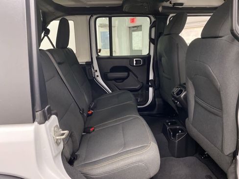 Used 2024 Jeep Wrangler Sport S image 17