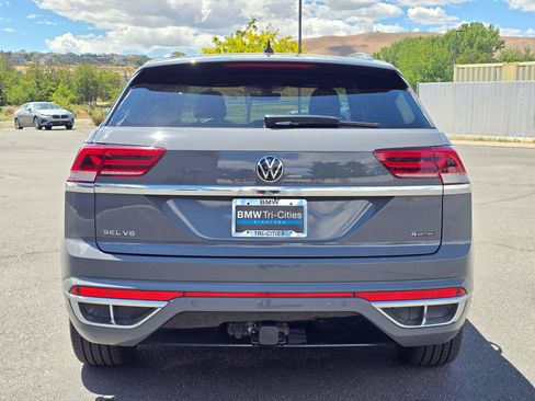 Used 2023 Volkswagen Atlas Cross Sport SEL Premium R-Line AWD/4WD image 5