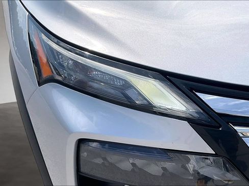 Used 2024 Nissan Rogue S AWD/4WD image 28