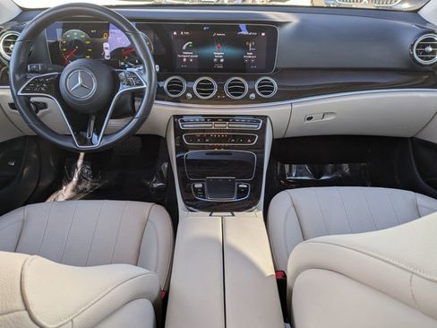 Used 2023 Mercedes-Benz E 350 4MATIC Sedan image 19