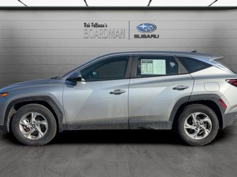 Used 2023 Hyundai Tucson SE image 2
