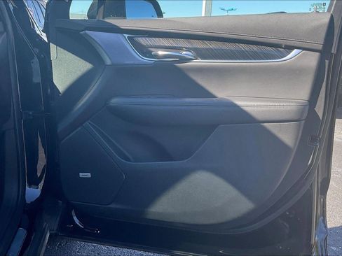 Used 2020 Cadillac XT6 Premium Luxury image 27