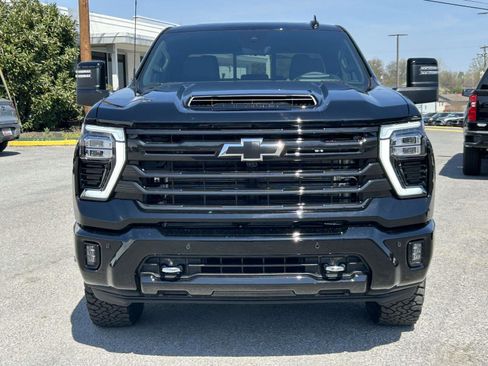 New 2026 Chevrolet Silverado 2500 High Country w/ High Country Premium Package AWD/4WD image 8