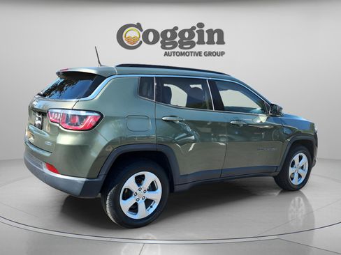 Used 2019 Jeep Compass Latitude w/ Popular Equipment Group image 6