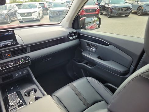 Certified 2024 Honda Pilot EX-L image 18