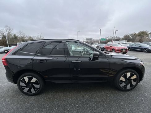 New 2025 Volvo XC60 T8 Plus w/ Climate Package image 9