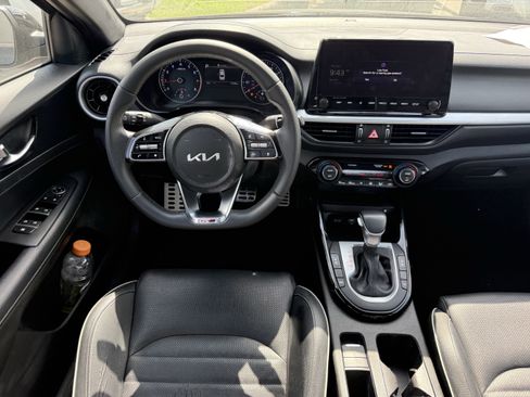 Used 2023 Kia Forte GT-Line w/ GT-Line Premium Package FWD image 14