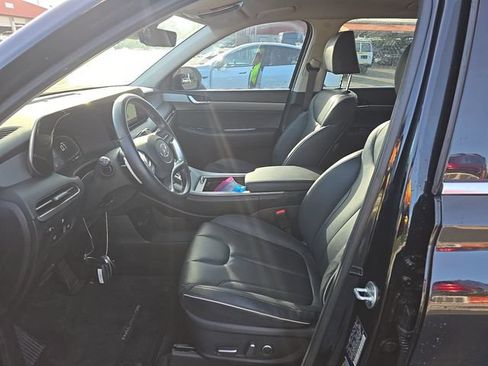 Used 2023 Hyundai Palisade SEL FWD image 6