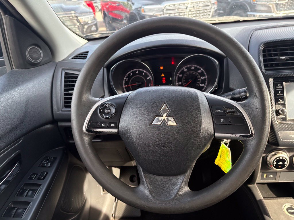 Used 2023 Mitsubishi Outlander Sport AWD image 17