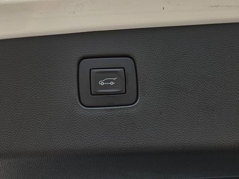 Used 2025 Buick Envista Avenir FWD image 25