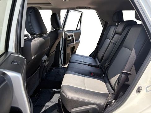 Used 2023 Toyota 4Runner SR5 Premium w/ Moonroof Package AWD/4WD image 10