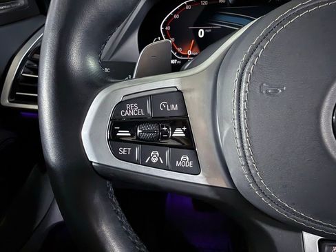 Used 2021 BMW X5 xDrive40i w/ M Sport Package image 32