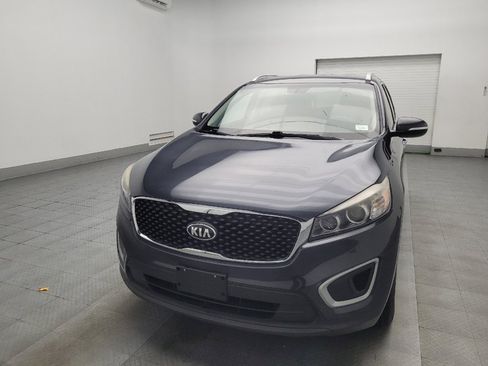 Used 2017 Kia Sorento LX image 15