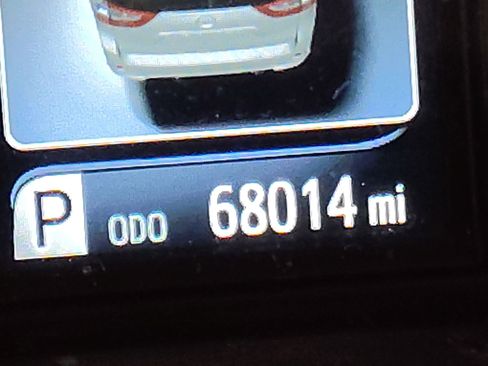 Used 2019 Toyota Sienna XLE image 18