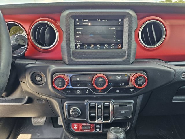 Certified 2021 Jeep Wrangler Unlimited Rubicon AWD/4WD image 25