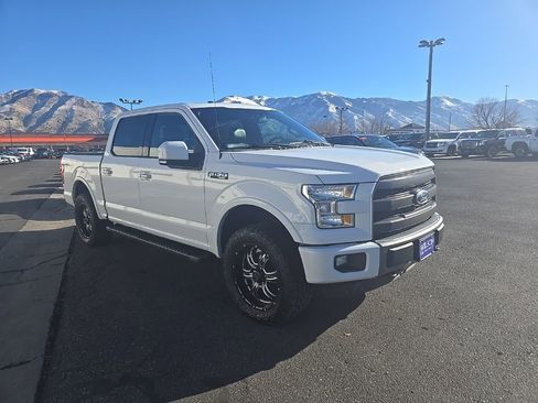 Used 2015 Ford F150 Lariat image 3
