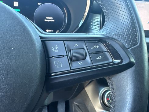 Used 2024 Alfa Romeo Tonale Sprint image 34