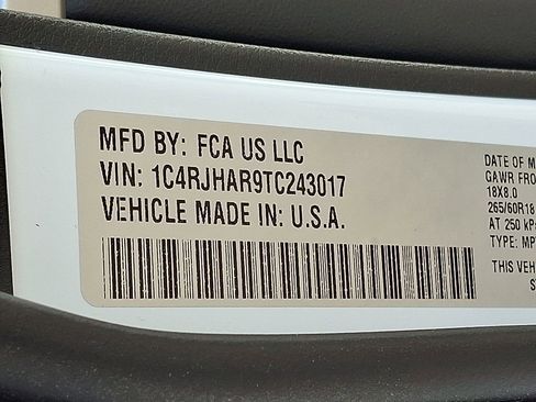 New 2026 Jeep Grand Cherokee Altitude AWD/4WD image 21