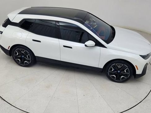 Used 2024 BMW iX xDrive50 w/ Premium Package AWD/4WD image 68