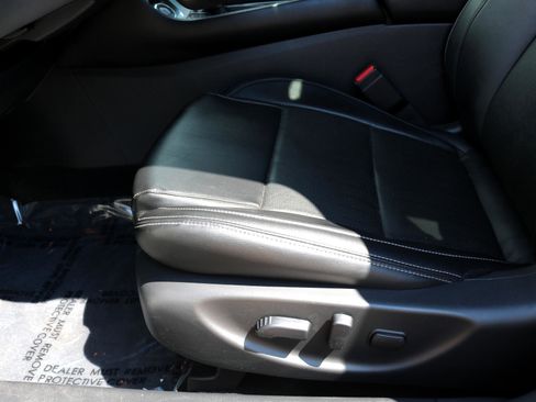 Used 2022 Nissan Maxima SV w/ Floor Mat Group image 18