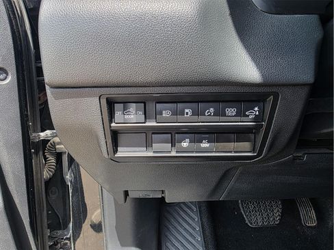 Used 2023 Toyota Tundra Limited AWD/4WD image 25