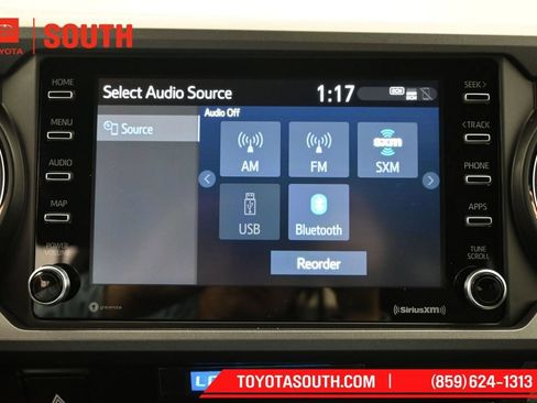 Used 2022 Toyota Tacoma TRD Sport AWD/4WD image 14