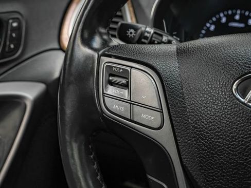 Used 2018 Hyundai Santa Fe Sport image 21