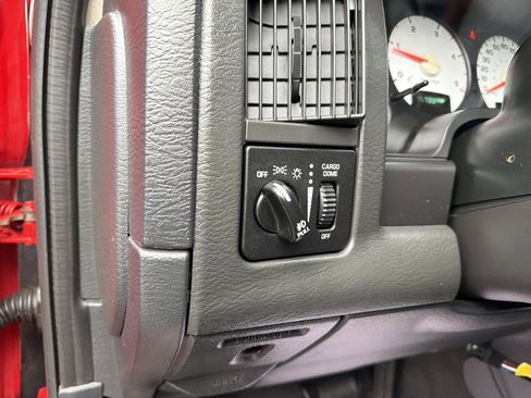 Used 2003 Dodge Ram 3500 Truck SLT AWD/4WD image 16