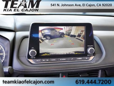 Used 2024 Nissan Rogue S FWD image 26