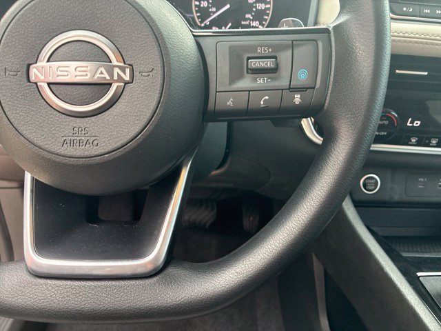 Used 2023 Nissan Rogue SV FWD image 23