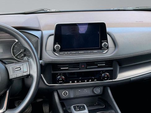 Certified 2023 Nissan Rogue SV AWD/4WD image 6