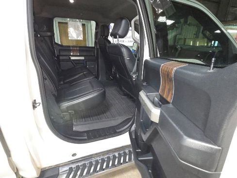 Used 2019 Ford F150 Lariat w/ FX4 Off-Road Package image 17