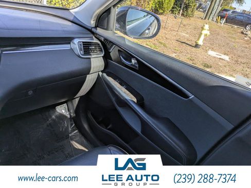 Used 2018 Kia Sorento EX image 15