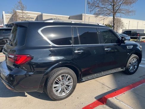 Used 2019 INFINITI QX80 Luxe image 3