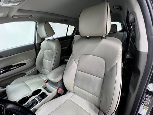 Used 2018 Kia Sportage EX w/ EX Technology Package FWD image 15