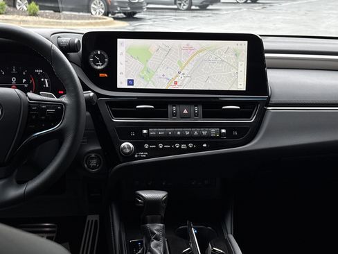 Certified 2025 Lexus ES 350 F Sport image 30