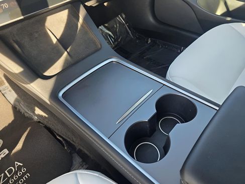 Used 2022 Tesla Model 3 Long Range image 19