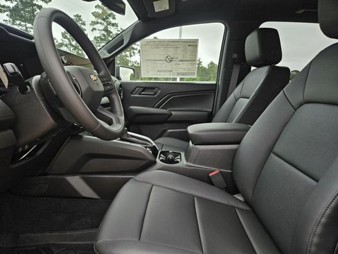 New 2026 Chevrolet Colorado W/T w/ WT Custom Package RWD image 7