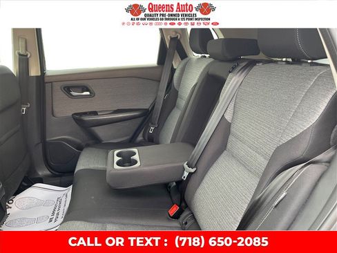 Used 2021 Nissan Rogue SV AWD/4WD image 11