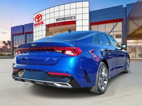 Used 2021 Kia K5 EX w/ EX Premium Package image 3