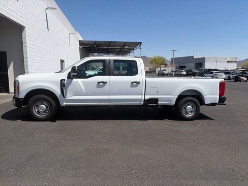 Used 2024 Ford F250 XL RWD image 2