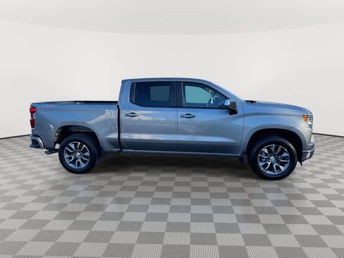 Used 2025 Chevrolet Silverado 1500 LT AWD/4WD image 8