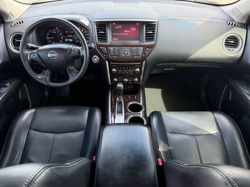 Used 2015 Nissan Pathfinder SL w/ SL Premium Package FWD image 12