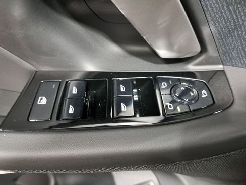 New 2026 BMW 530i w/ Premium Package image 29