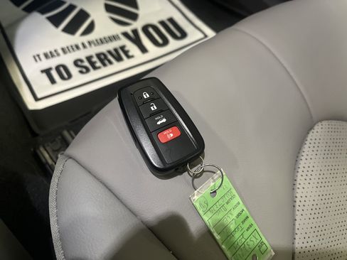 Used 2024 Toyota Camry XSE image 29