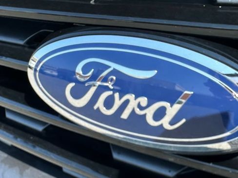 Used 2023 Ford Edge SEL w/ Sport Appearance Package AWD/4WD image 9