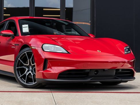 Certified 2025 Porsche Taycan AWD/4WD image 9