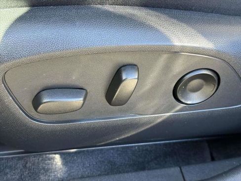 Used 2024 Honda Prologue EX image 18