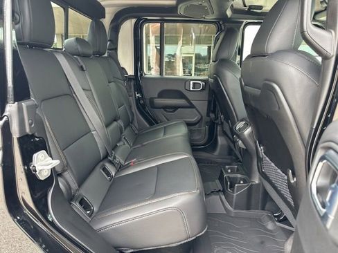 New 2026 Jeep Gladiator Sport AWD/4WD image 37