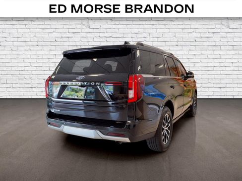 Used 2025 Ford Expedition Platinum AWD/4WD image 5